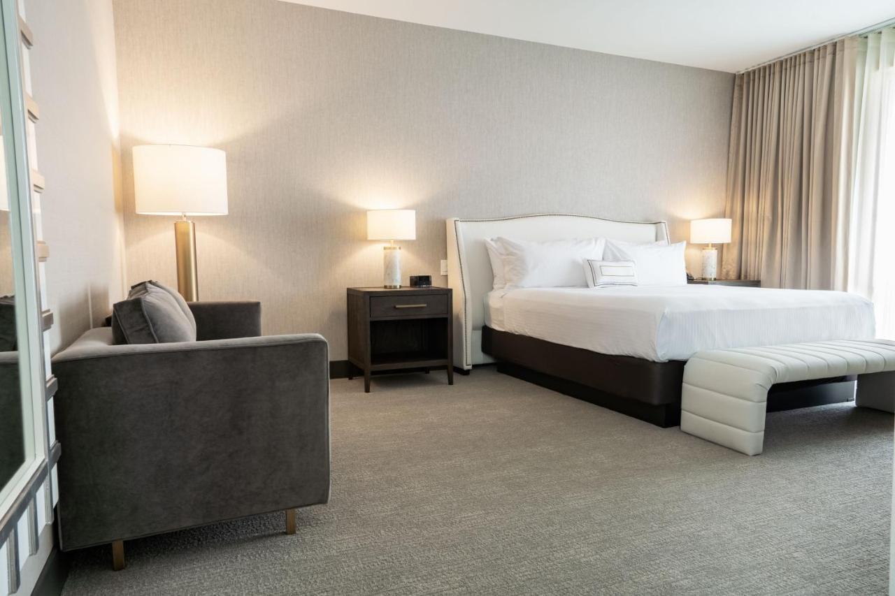 Springhill Suites By Marriott Chicago Chinatown Exteriör bild
