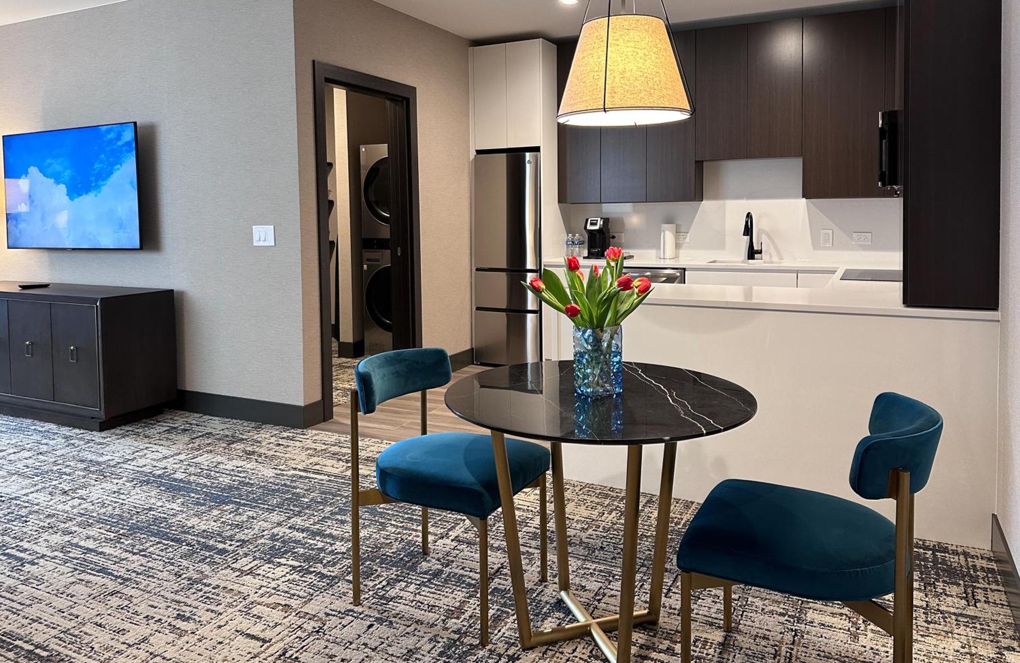 Springhill Suites By Marriott Chicago Chinatown Exteriör bild