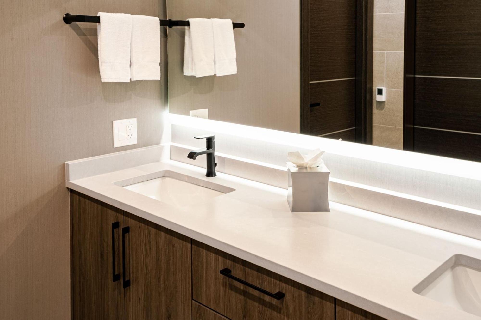 Springhill Suites By Marriott Chicago Chinatown Exteriör bild