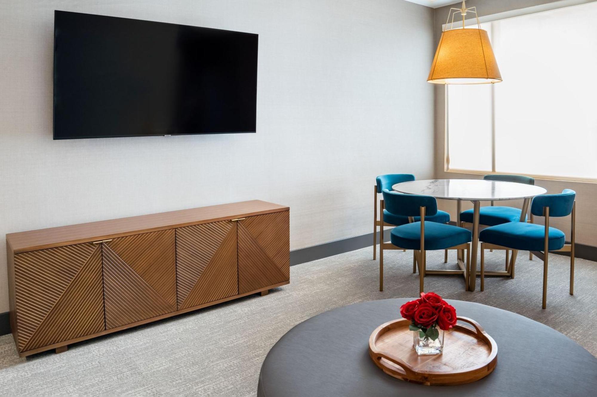 Springhill Suites By Marriott Chicago Chinatown Exteriör bild