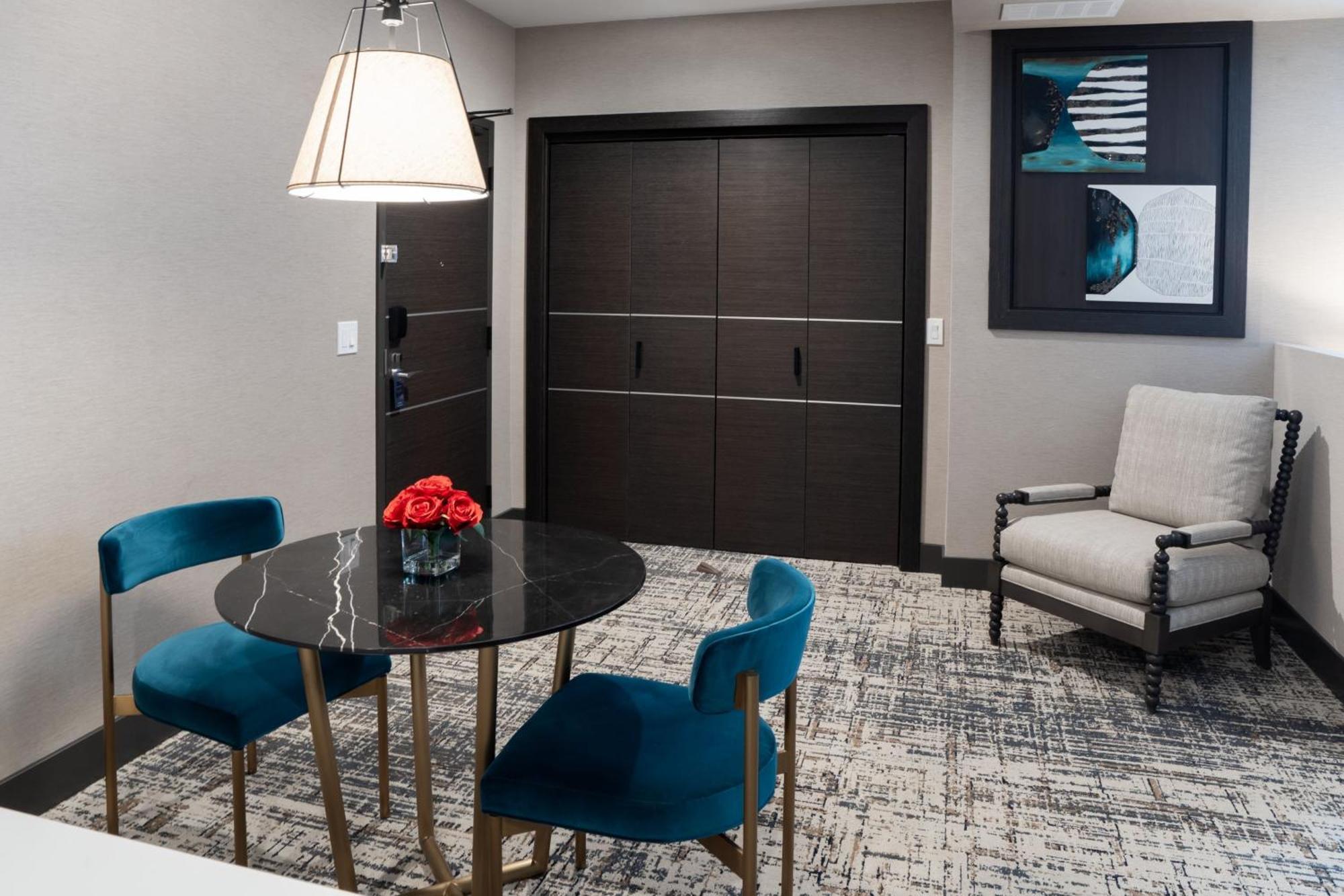 Springhill Suites By Marriott Chicago Chinatown Exteriör bild