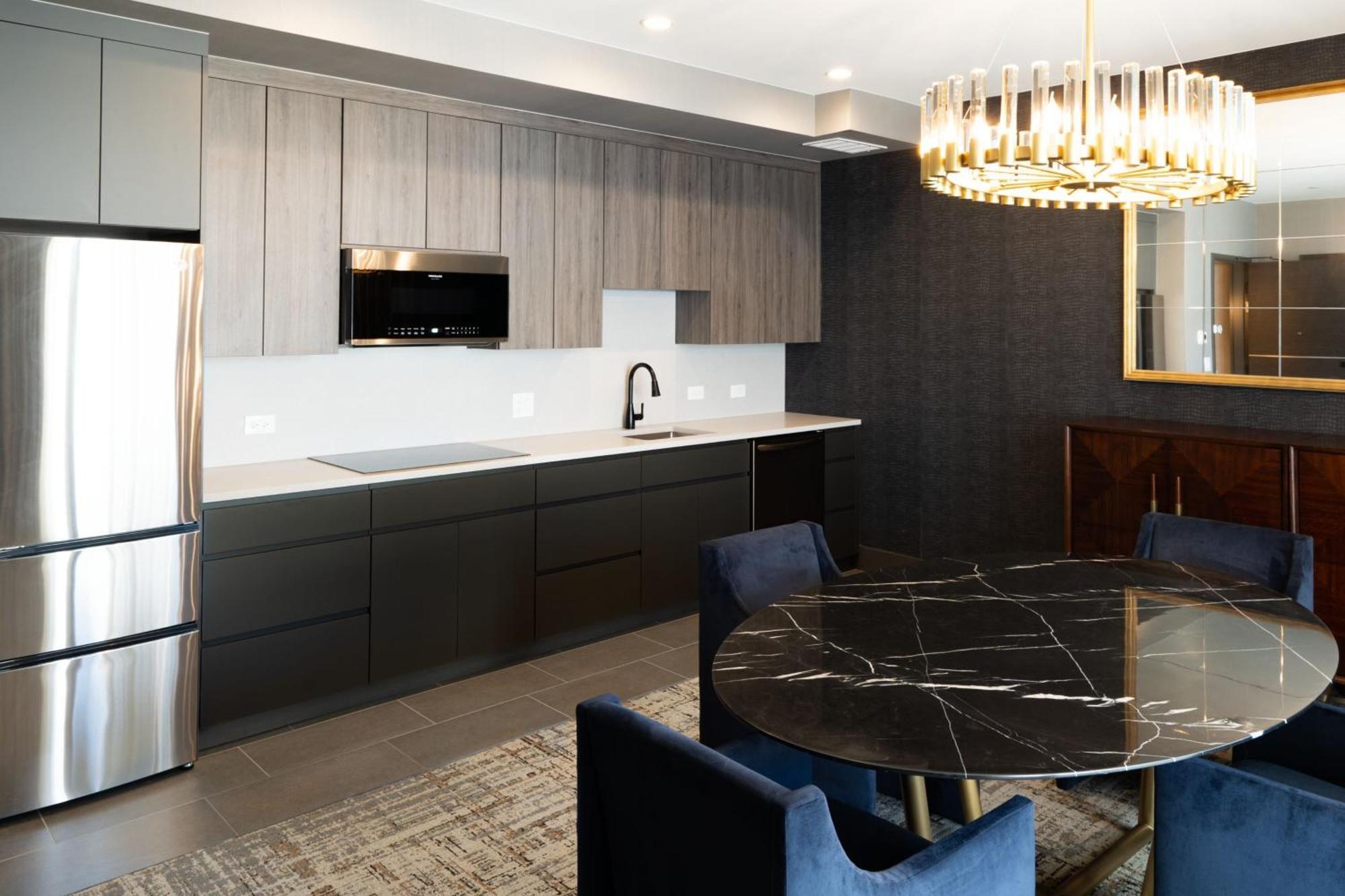Springhill Suites By Marriott Chicago Chinatown Exteriör bild