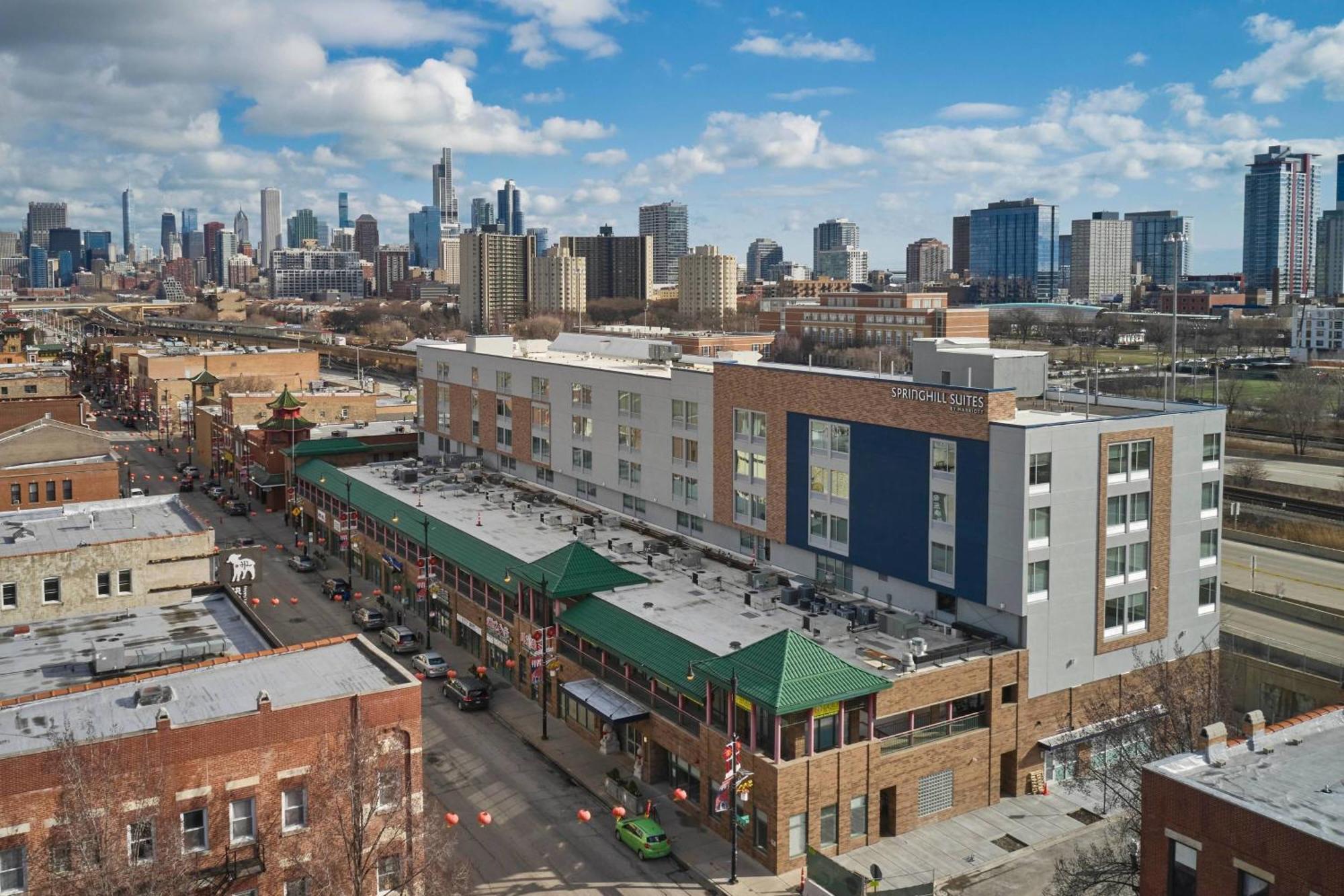 Springhill Suites By Marriott Chicago Chinatown Exteriör bild